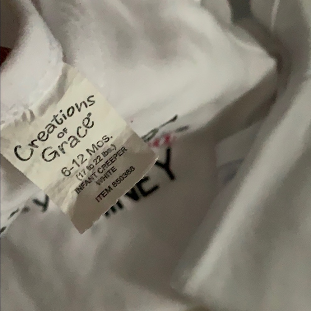 Custom onesies - Picture 4 of 5